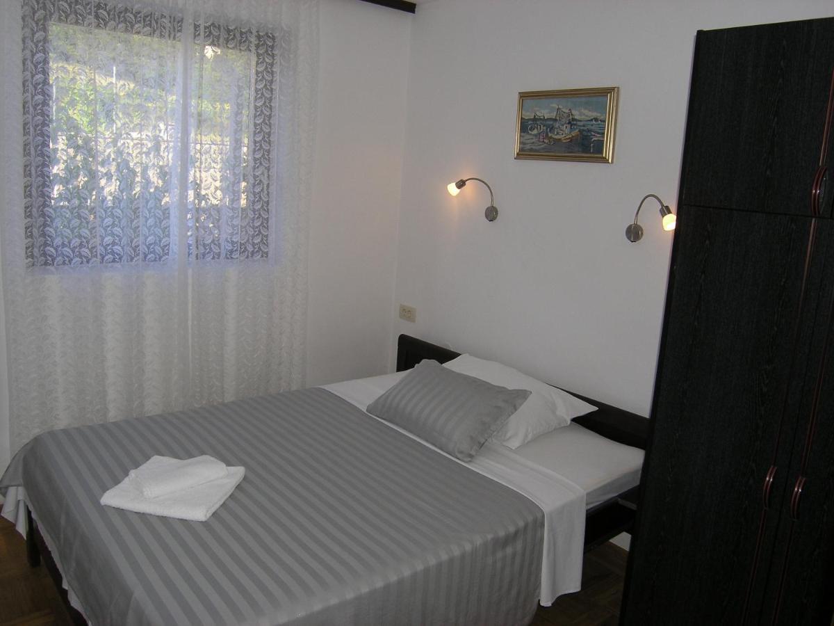 Apartments Mari With Terrace Baška Exterior foto